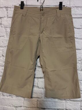 The North Face Tan Capri pants /long below the knee shorts